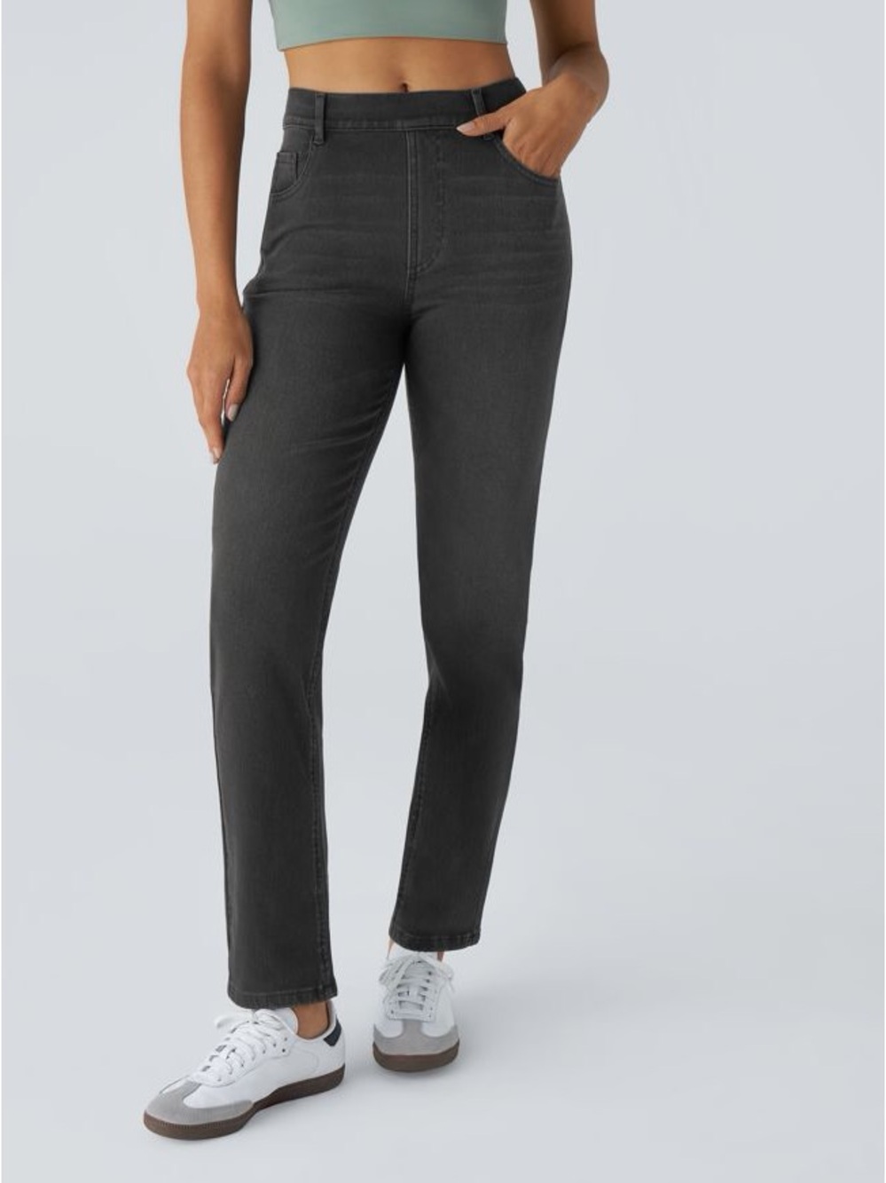 HALARA High-Rise Straight Leg Jeans in Charcoal Black